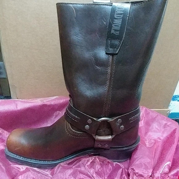 Brand new boots with tag and no box - Picture 3 of 5